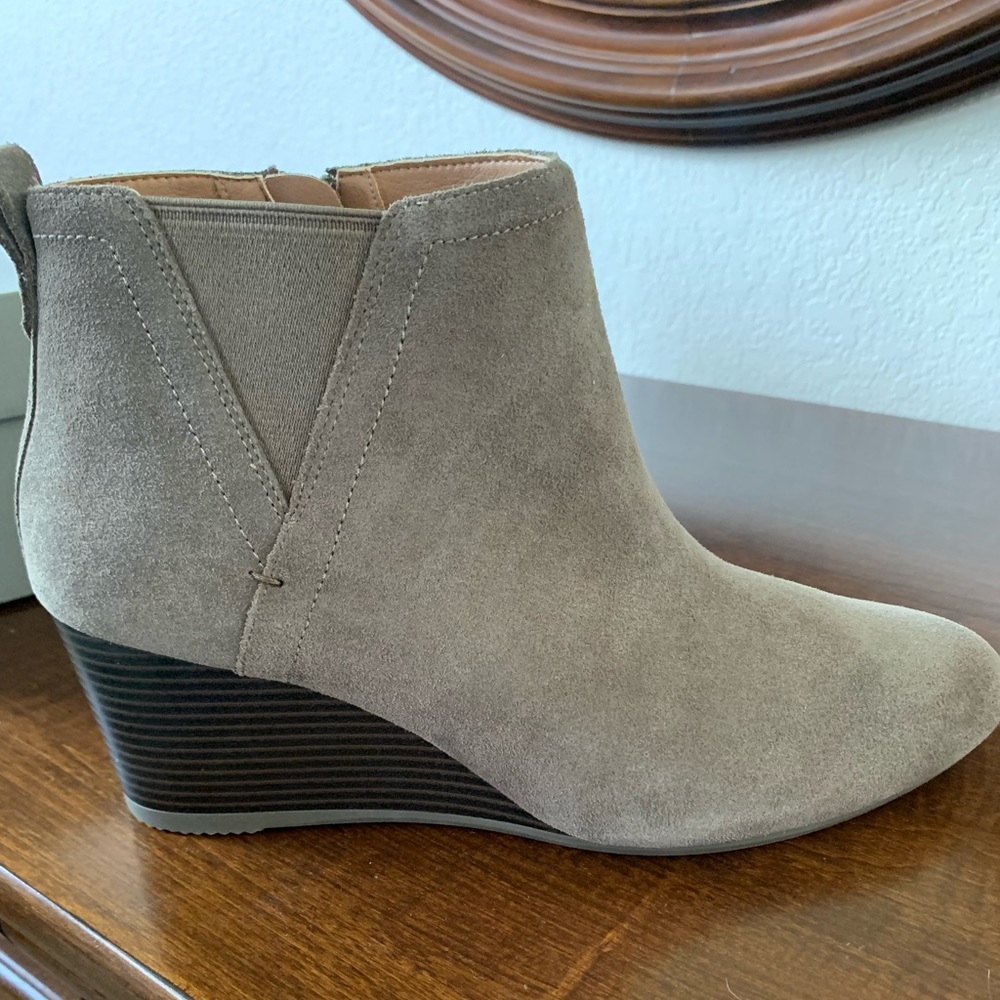 Women’s Vionic Paloma Ankle Boot Greige 11M